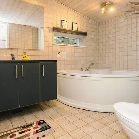 Modern With Sauna Retreat Glesborg