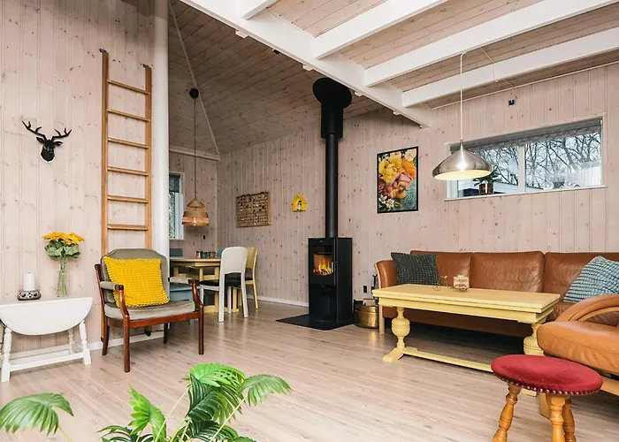 Modern With Sauna Retreat 度假居 Glesborg