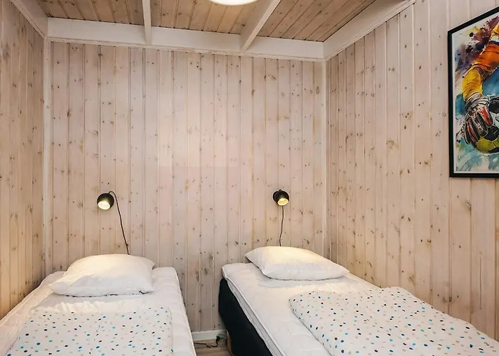 Modern With Sauna Retreat 度假居